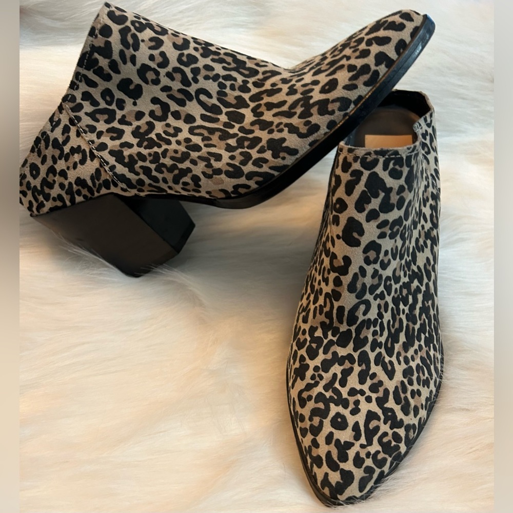 Dolce Vita size 8 heels clogs slip on pointed toe cheetah 🐆